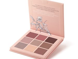 باليت العيون من استرا بيور بيوتي